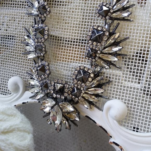 Banana Republic Jewelry - BANANA Republic STATEMENT Necklace SO GLAM